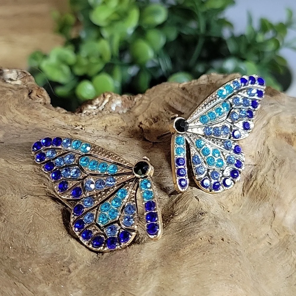 Mariposa Crystal Stud Statement Earrings - Picture 6 of 7